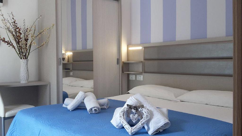 Hotel Arno Misano Adriatico Zewnętrze zdjęcie