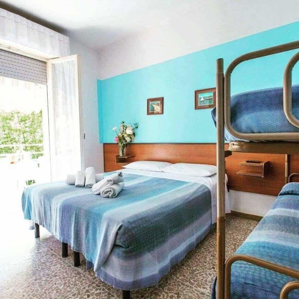 Hotel Arno Misano Adriatico Zewnętrze zdjęcie