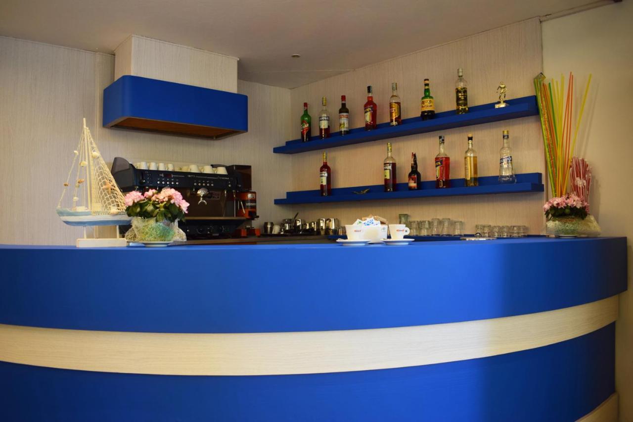 Hotel Arno Misano Adriatico Zewnętrze zdjęcie